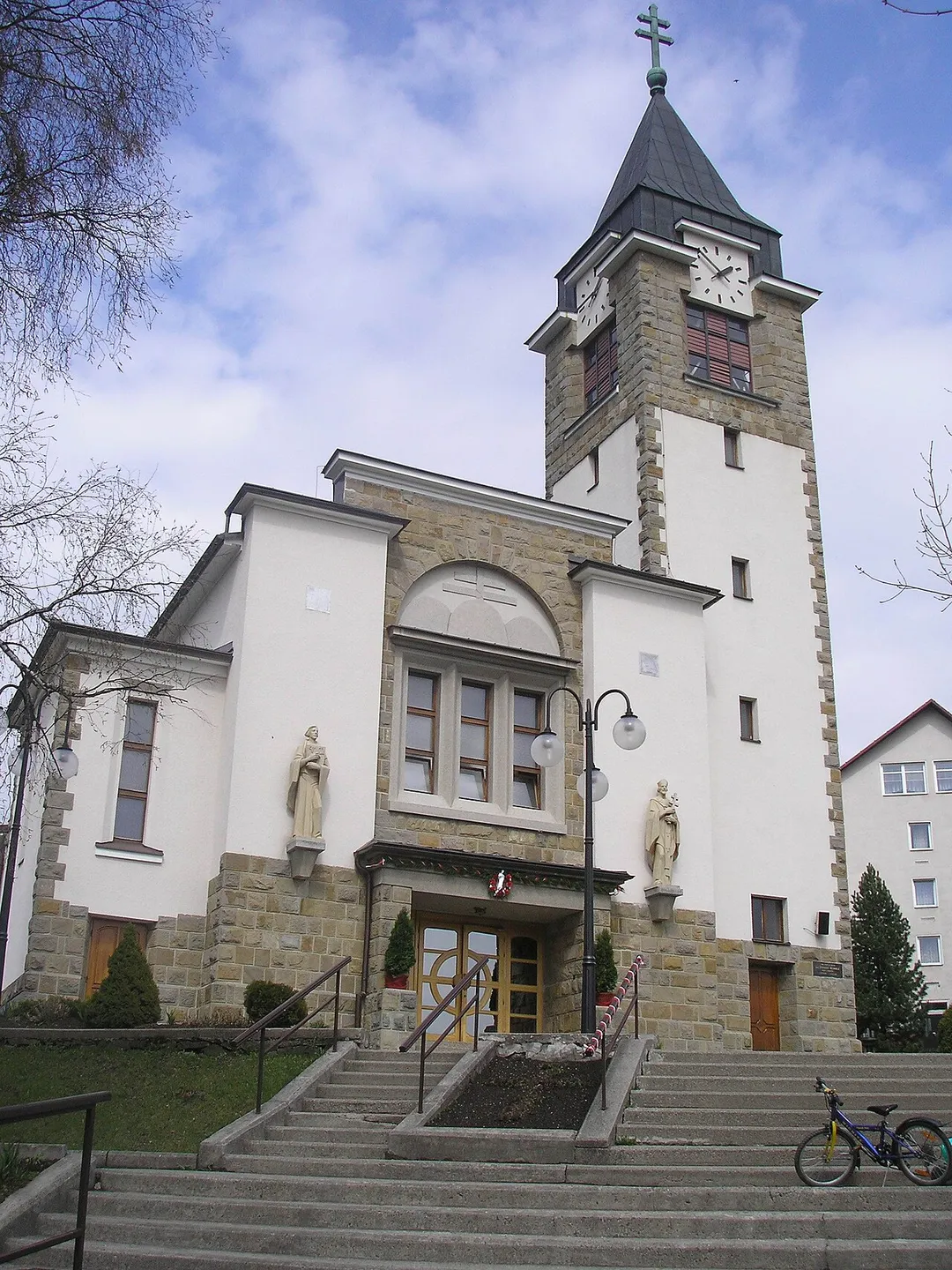 Church: catholic, built on the place of old wooden church from 1942-48 according to the project of M. M. Harminc. From the original old church, there is a picture of birth of Virgin Mary, statue of St. Wendelin, folk wood carving from 19th century, stone pillars of: The Holy Trinty, St. John of Nepomuk, Suffering Christ from 1825, with a sculpture of Pieta from 1800.