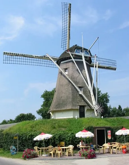 Beltmolen De Duif te Nunspeet (Foto: Hans de Kroon)