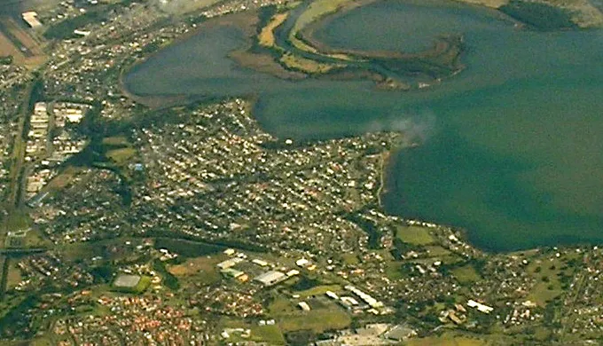 Aerial photo of Oak Flats from east near Wollongong