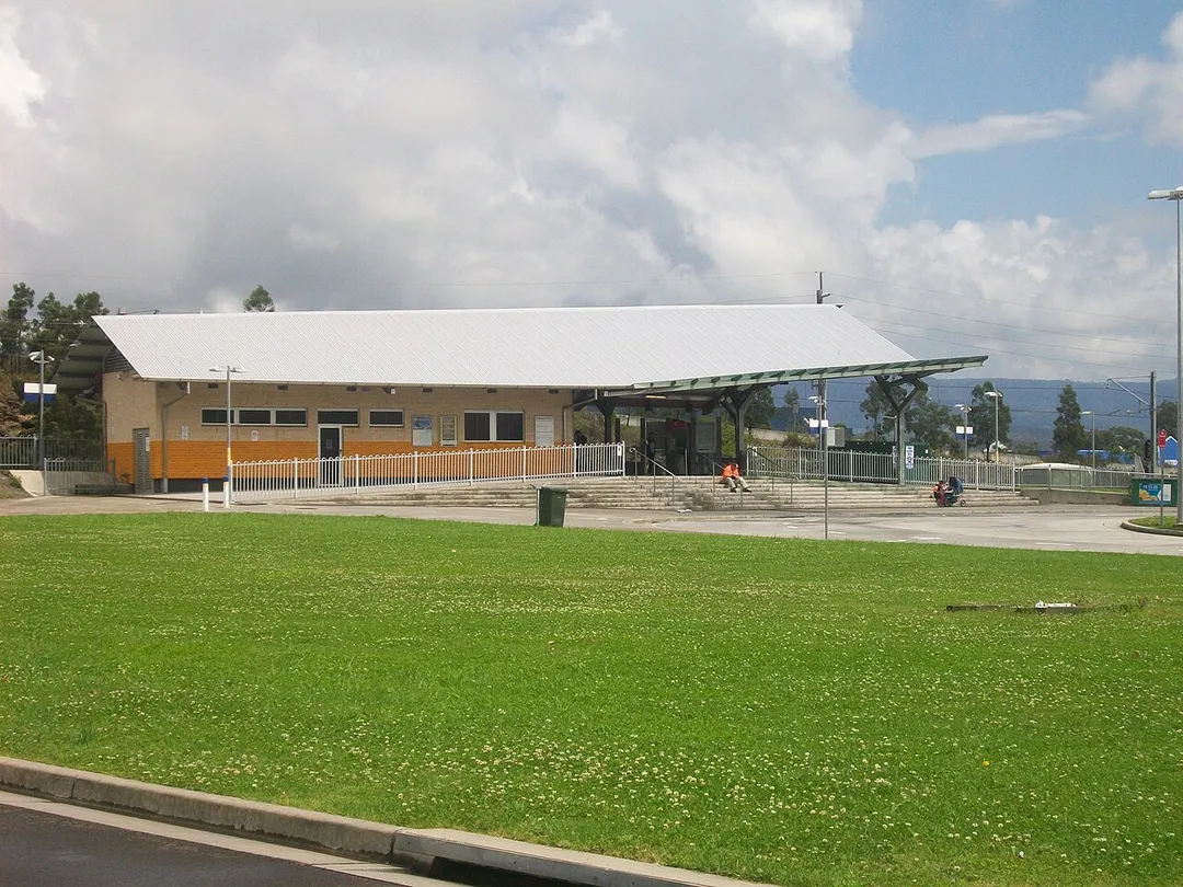 Oak flats railway station