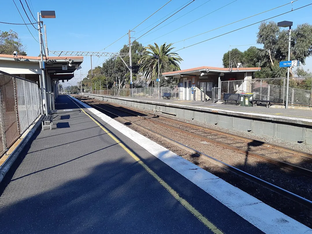 Stasiun Oak Park di Melbourne
