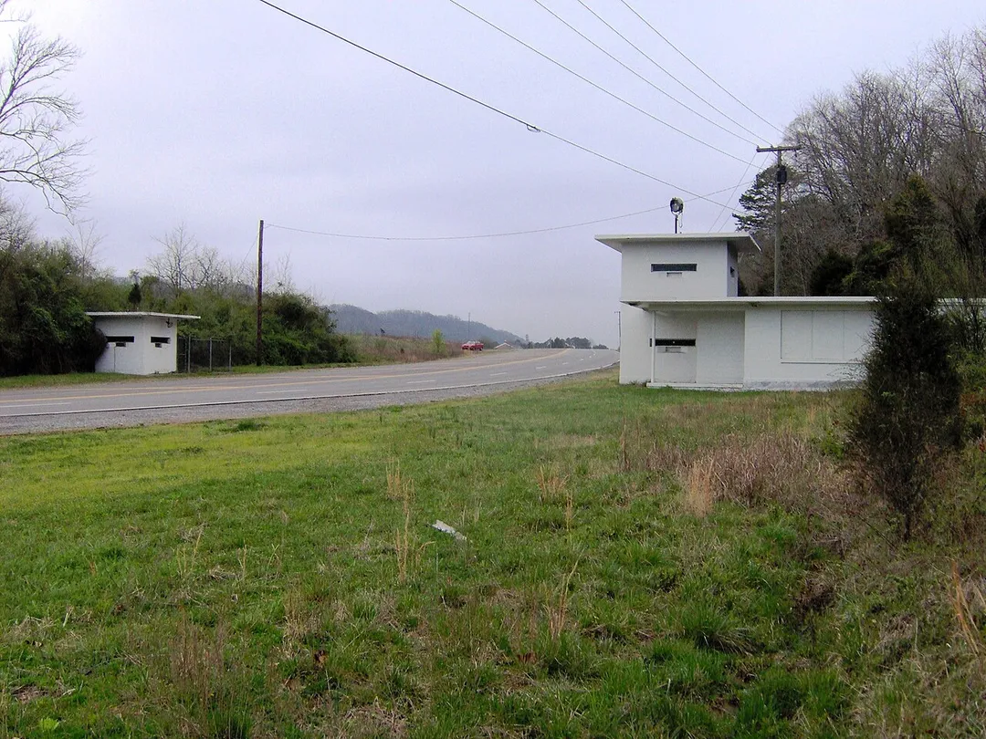 Bethel Valley Road in Oak Ridge, Tennessee, in the southeastern United States.