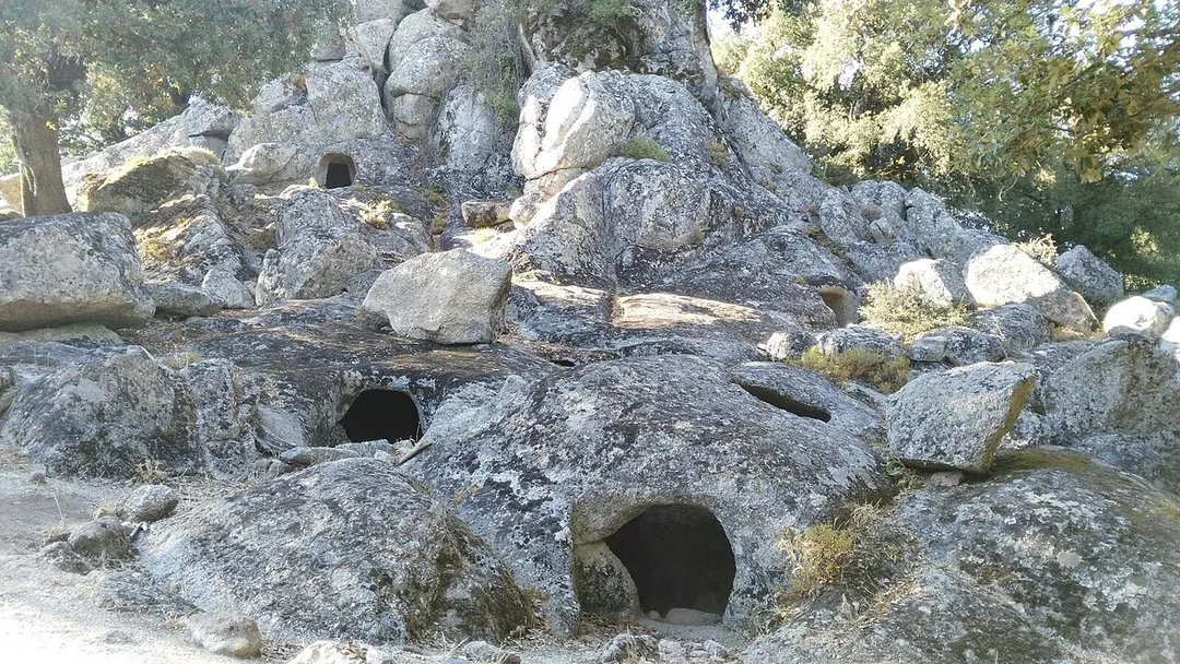 Domus de janas di Sirilò