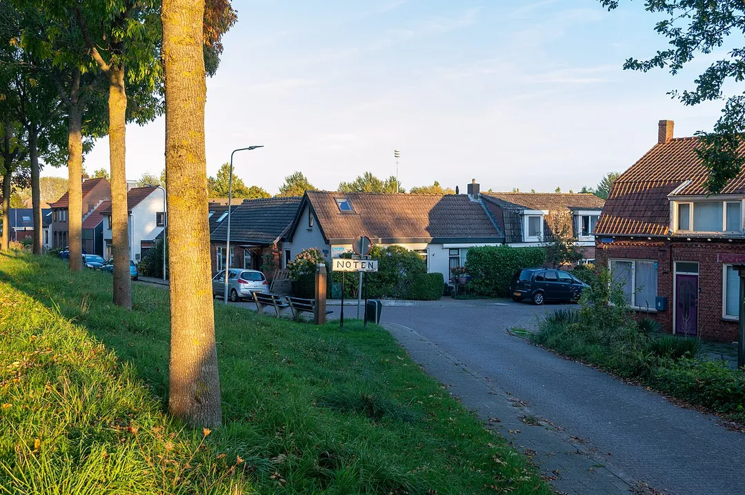 Entrance to the hamlet of Noten (Othene) in Terneuzen