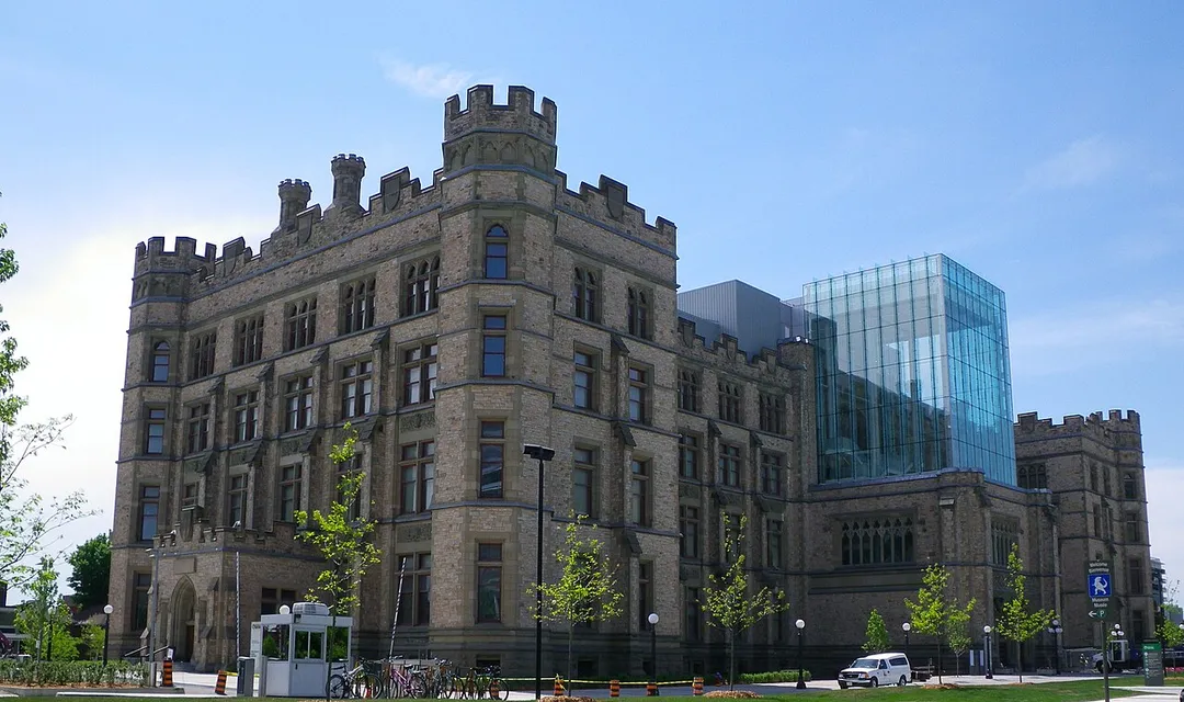 The Canadian Museum of Nature, housed in the Victoria Memorial Museum Building in Ottawa, Ontario, showing the North (front) and East faces. Taken toward the end of major renovations.