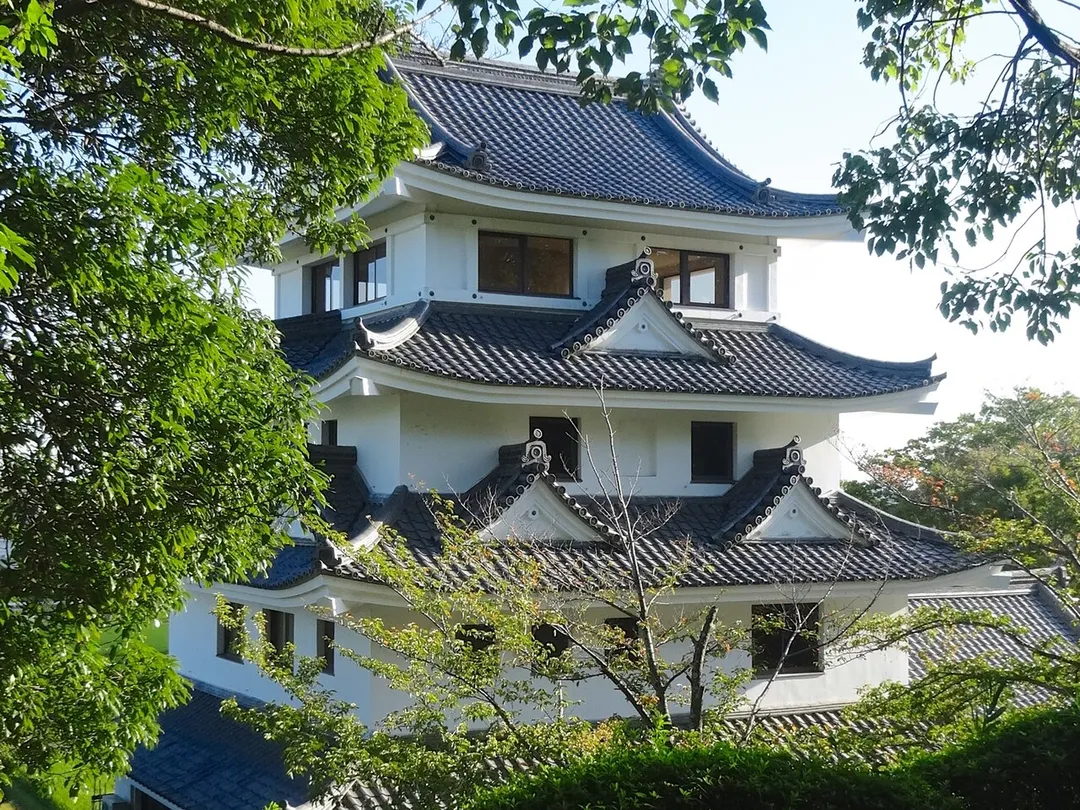 愛知県尾張旭市にある旭城レストハウス。
