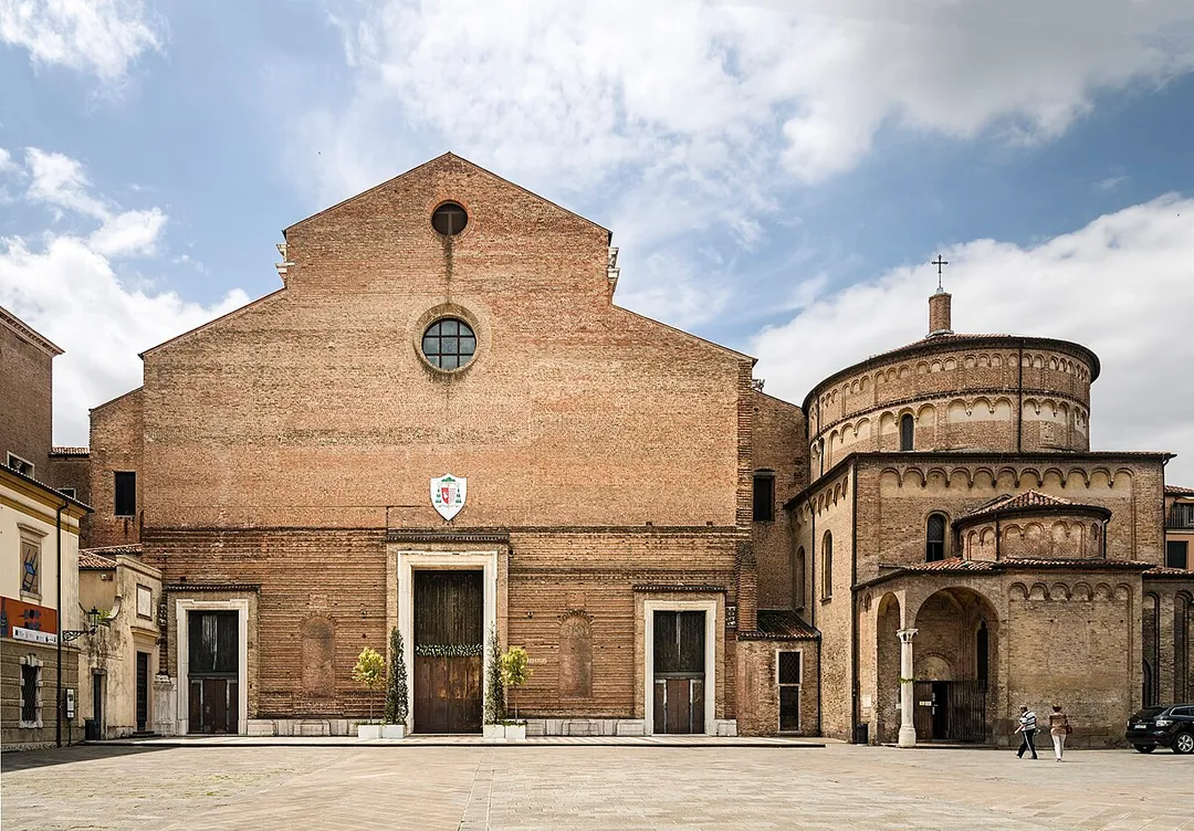 Padua Cathedral - Facade and baptistery.
