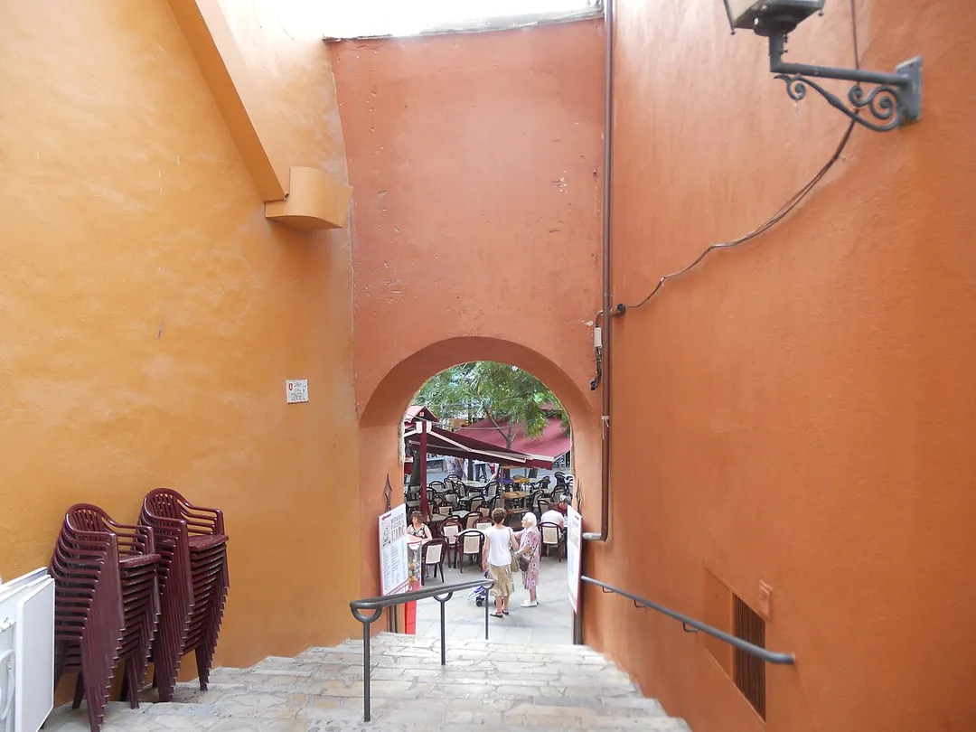 Restes de la Muralla de Palafrugell