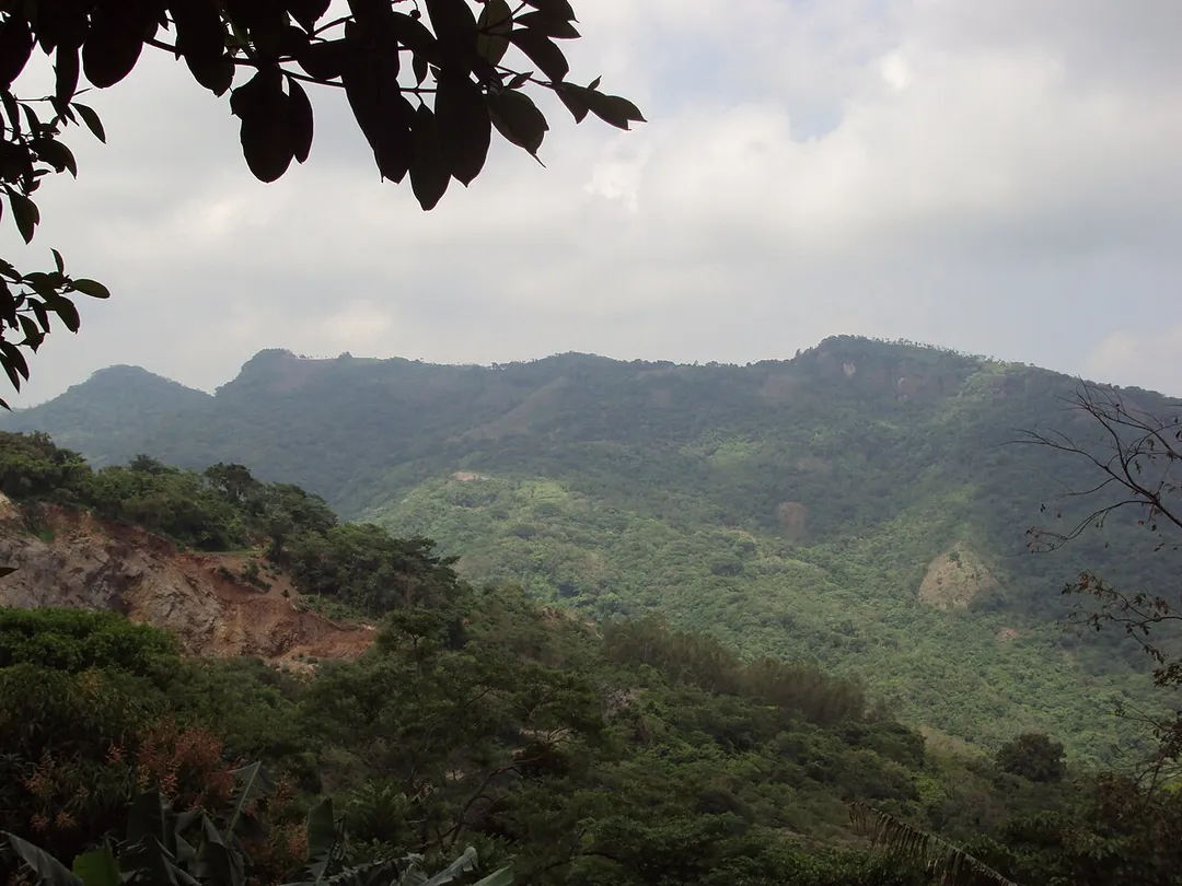 Peñón de Las Crucitas en Panchimalco, El Salvador