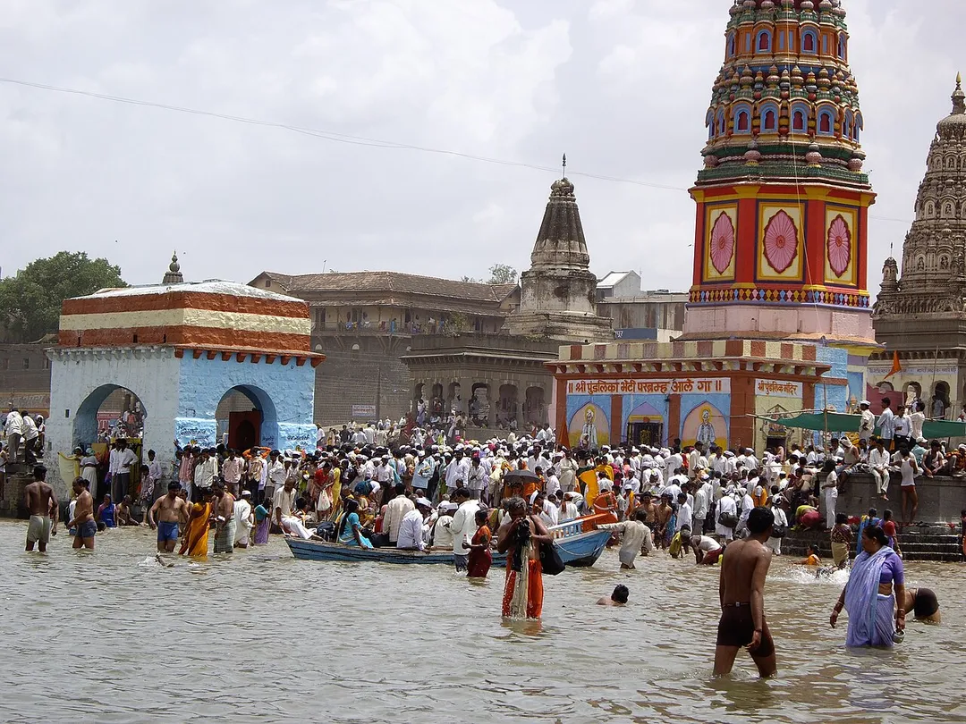 Pandharpur receives up to 1 million visitors during pilgrimage peak (Aashadhy) of July-August. This was taken on 13.7.2008.   
Photo by Yaniv Malz in mid 2008.