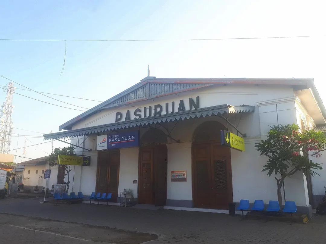Tampak depan Stasiun Pasuruan,2020