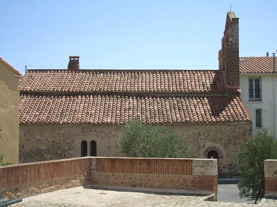 Château Roussillon : Sainte-Marie and Saint-Pierre chapel (XIth and XIIth centuries)
