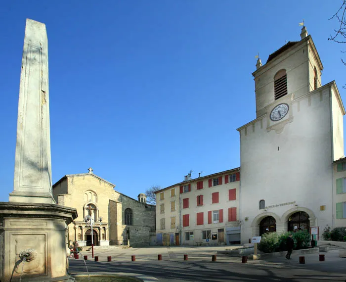 Town of Pertuis in Vaucluse, France 

Eglise et office de tourisme.