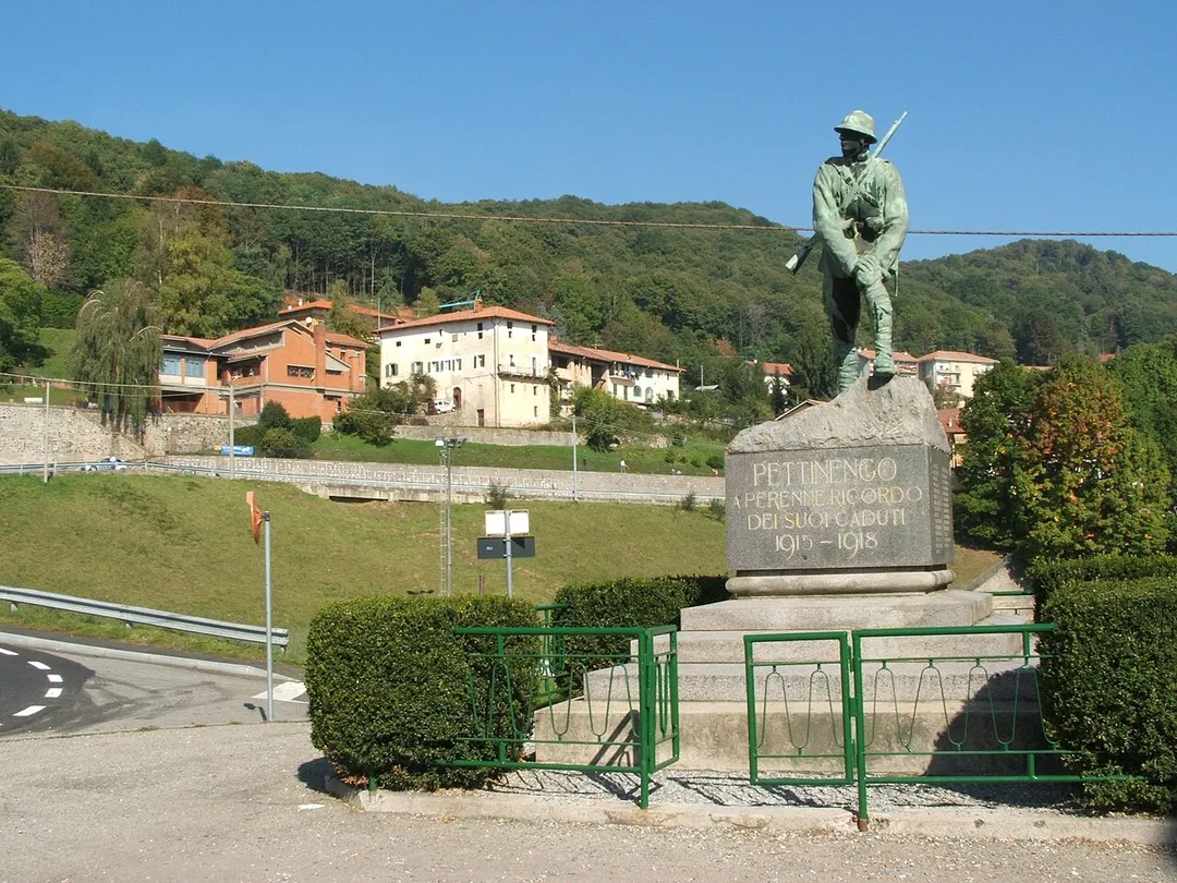 Pettinengo (provincia di Biella, Piemonte, Italia)

Monumento ai caduti della prima guerra mondiale