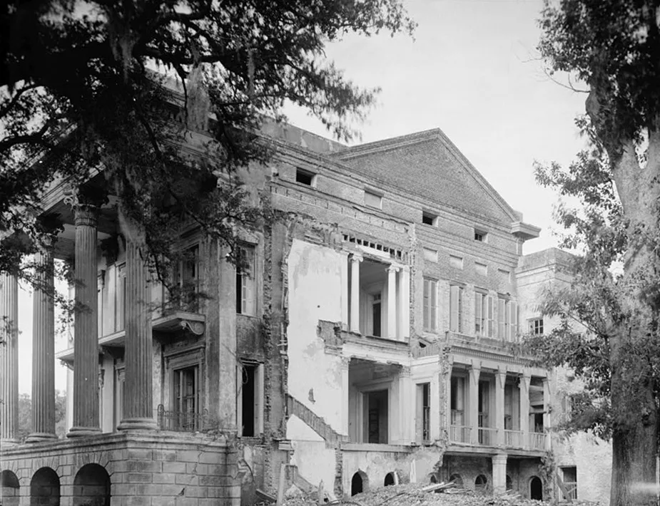Belle Grove, White Castle vicinity, Iberville Parish, LA. VIEW OF REAR - LOOKING NORTH.
