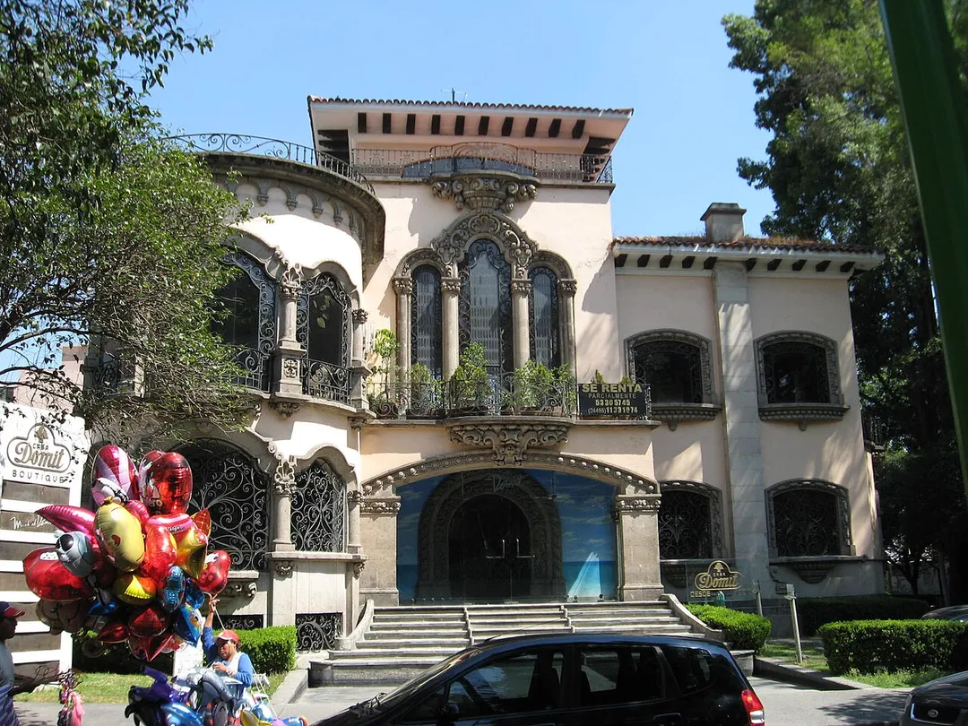 The house of Don Antonio Domit Dib on Castelar Street in the Polanco neighborhood of Mexico City