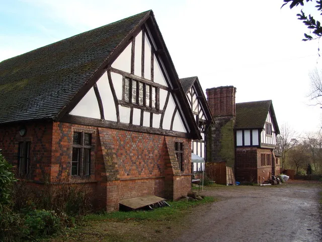 Polesworth Vicarage After the Dissolution the site of Polesworth Abbey passed to Francis Goodere, whose son Sir Henry fashioned a manor-house out of, or on the site of, the Abbess's Lodgings, west of the Abbey cloisters. This mansion was replaced by the vicarage, with material from the manor-house being re-used in it.
