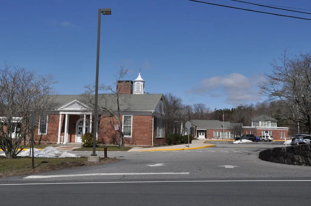 Pound Ridge Historic District, Pound Ridge, New York.  Pound Ridge School.