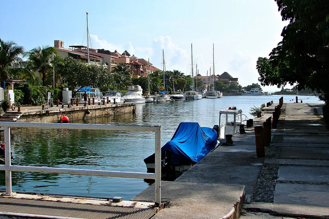 Puerto Aventuras (coastal tourist village), Quintana Roo, Mexico