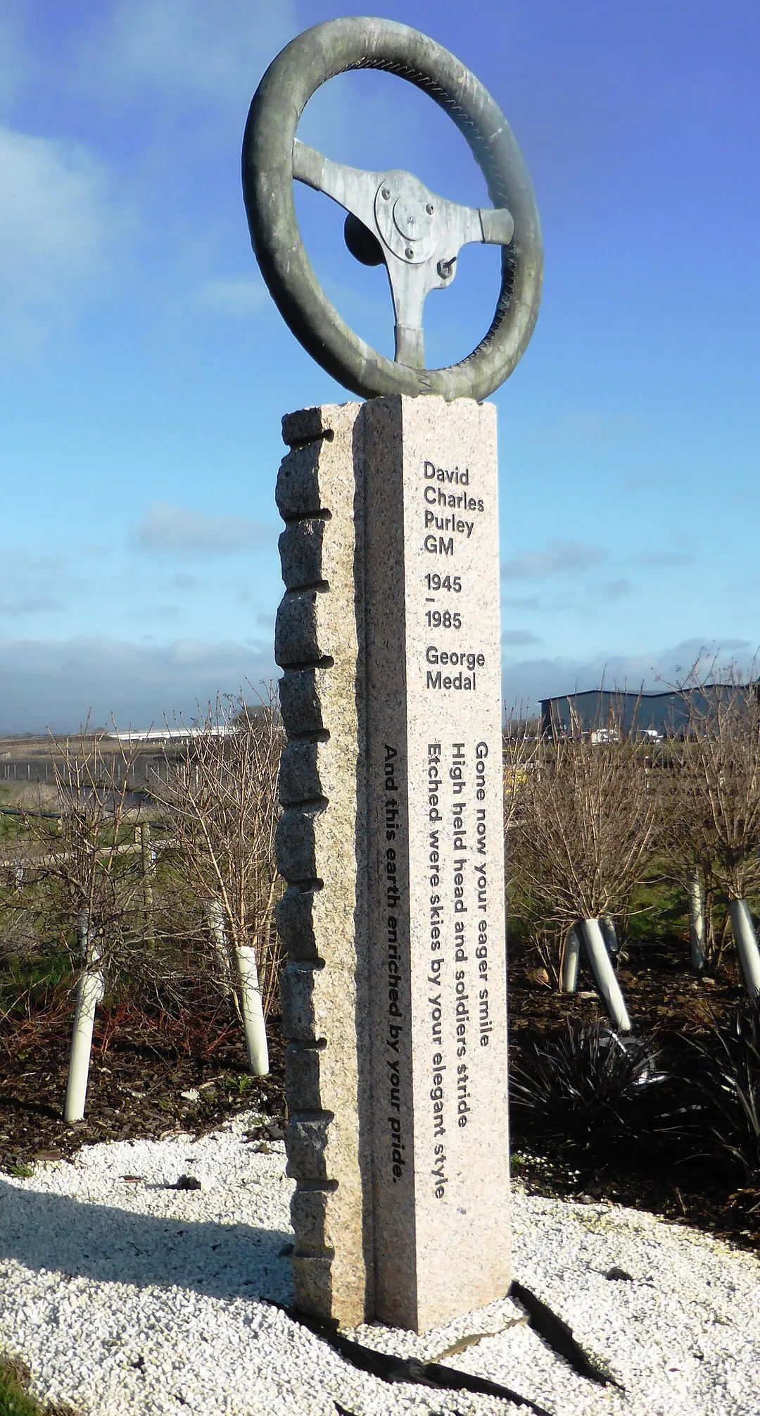 Memorial to racing driver David Purley GM 1945-1985