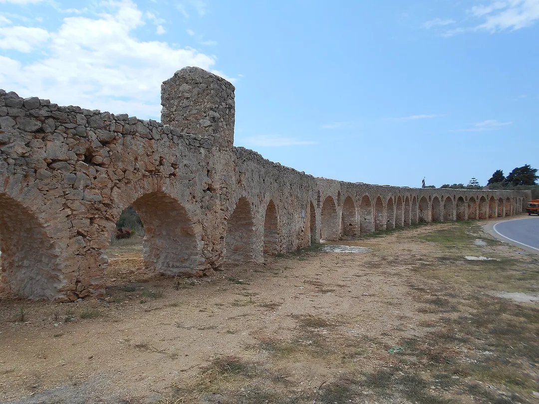 ancient aqueduct, Pylos