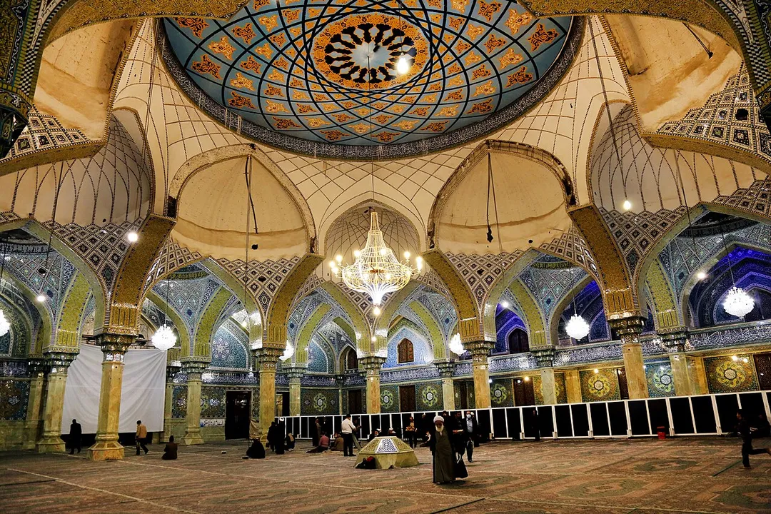 Imam Hassan Askari (One of the Muslims' leaders), the new mosque and yard area, close to the Masoomeh holly shrine, Qom, Iran - This is the main prayer hall of the mosque under the dome - Photo by: Safa Daneshvar - December 11, 2021 - Thank you to Ms. Fatemeh Hosseini
