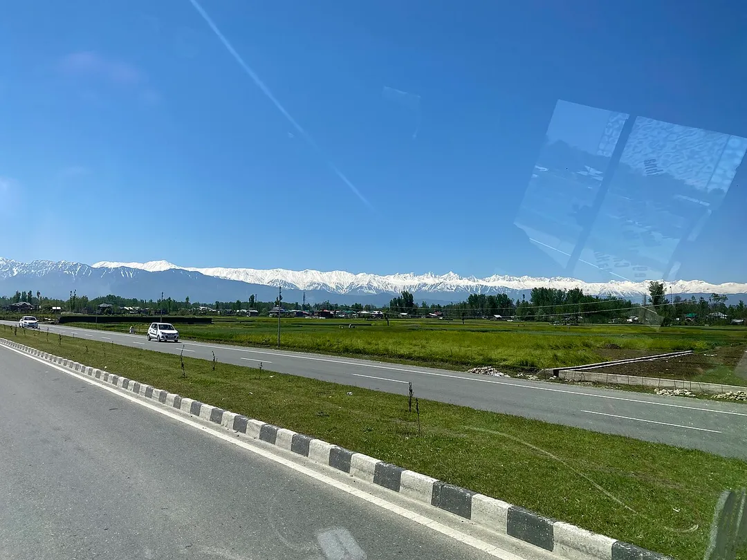 Jammu–Srinagar National Highway (NH 44) near Qaimoh (Quimoh), in Kulgam district, Jammu and Kashmir, India; photo taken in April 2023