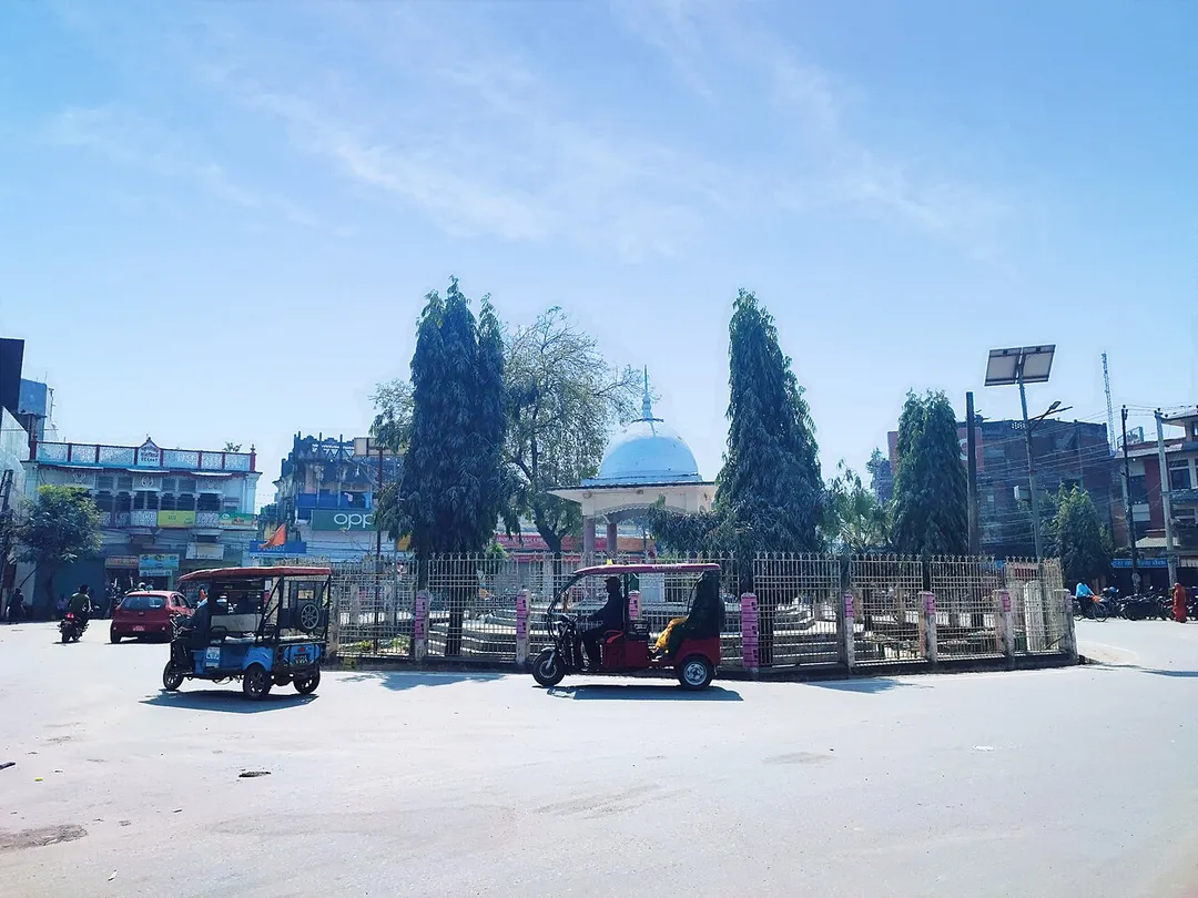Gajendra Chauk in the center of the city Rajbiraj named after renowned madheshi democratic revolutionary leader Gajendra Narayan Singh which was previously named by King Tribhuvan. Sometimes also referred as the 'Gol Chauk'.