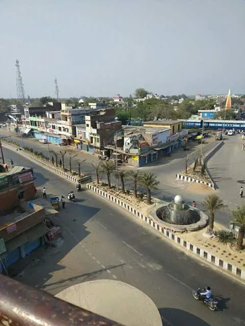 रसड़ा शहर का प्यारे लाल का चौराहा |