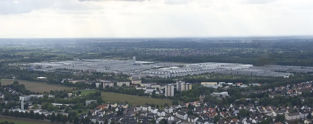 Das Mercedes-Benz Werk in Rastatt, ein Produktionswerk der A- und B-Klasse des Daimler Konzerns.