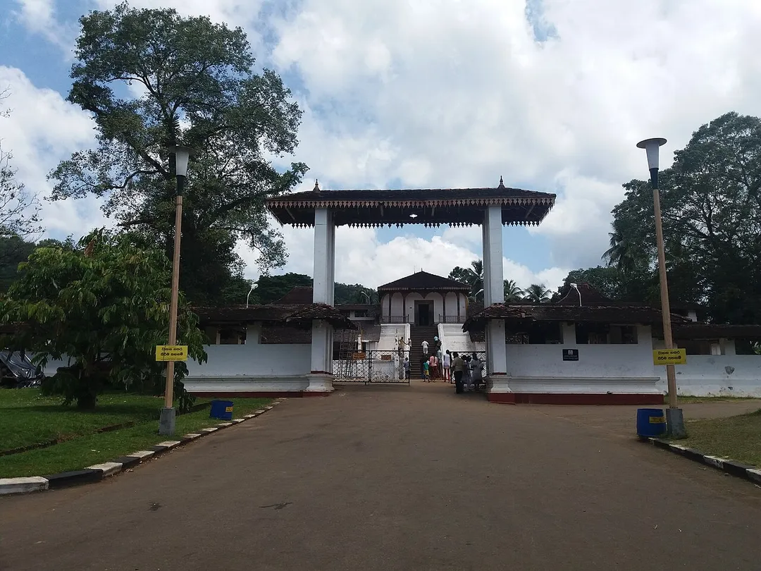 Entrance gate to Maha Saman Devalaya, Ratnapura, Sri Lanka