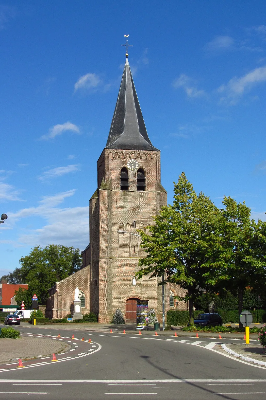 Sint-Servaaskerk in Ravels