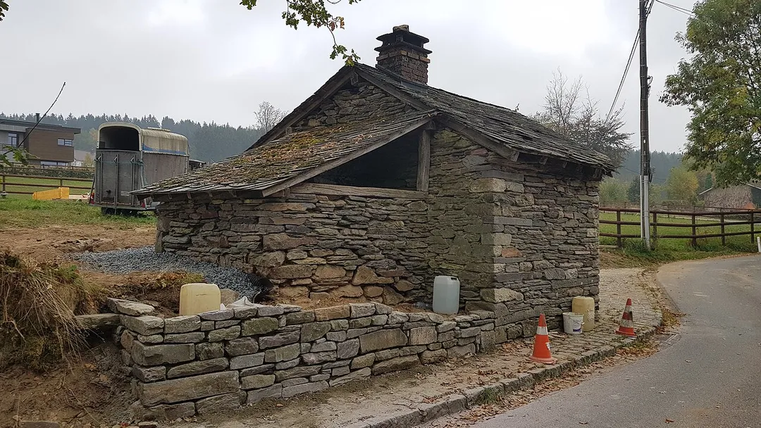 This photo of immovable heritage has been taken in the Walloon Region