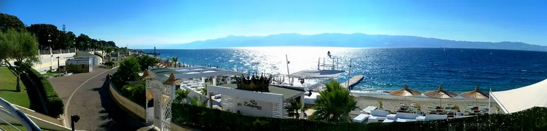 Bathing establishments along the beach of Reggio Calabria