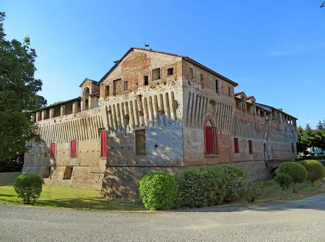 Rocca dei Rossi (Roccabianca) - facciata e lato sud