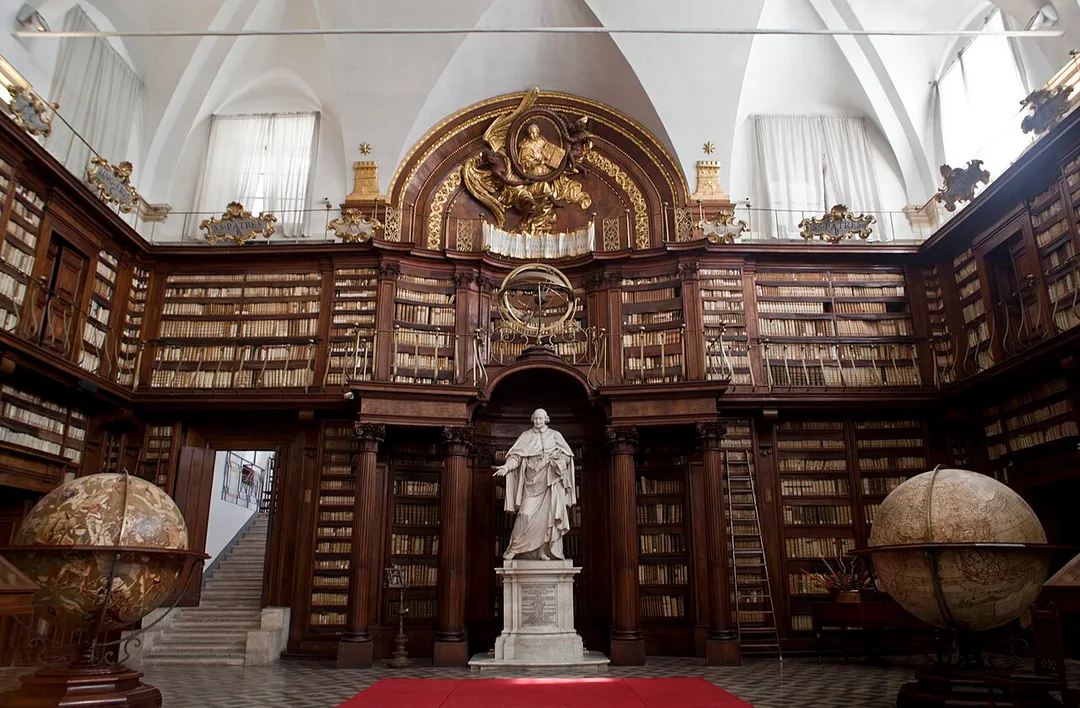 Biblioteca Casanatense with the statue of Cardinal Girolamo Casanate by Pierre Le Gros the younger - MIBAC