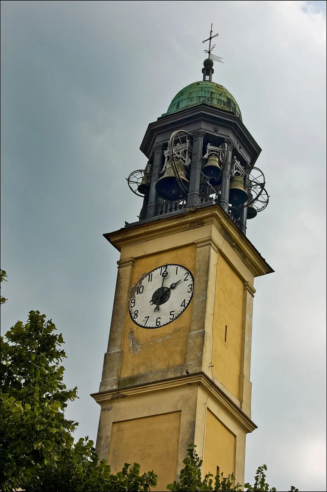 Il campanile della chiesa di Santo Stefano di Rosate