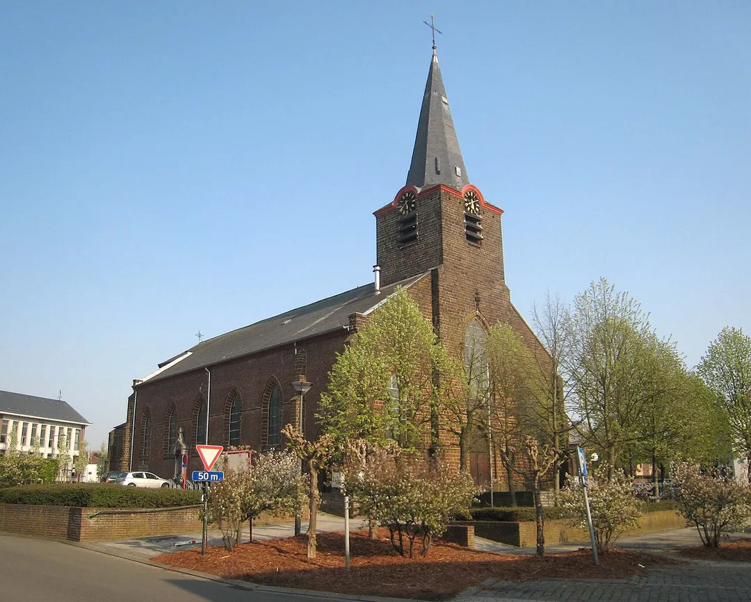 Church in the centre of Rotselaar
