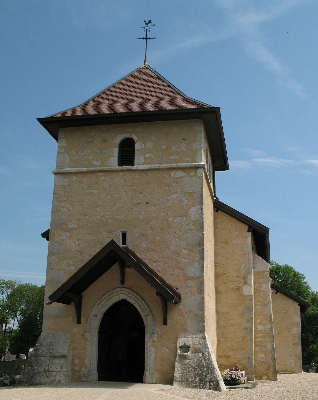 Eglise Saint Pierre de Pouilly