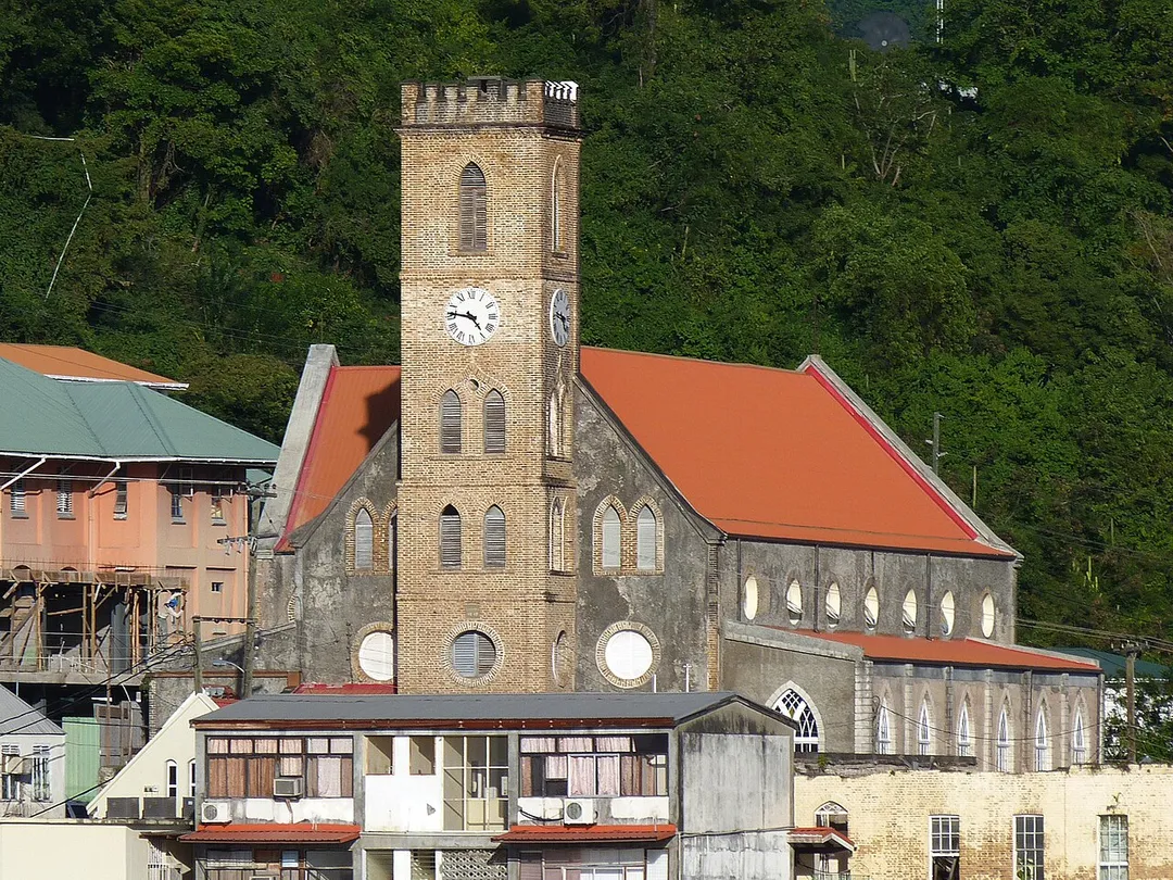 Die Cathedral of the Immaculate Conception in St. George's auf Grenada, deren Dach nach dem Hurricane von 2004 komplett erneuert wurde.