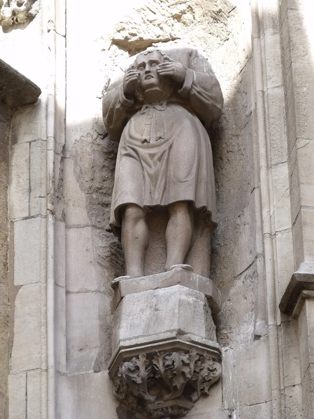 Statue de saint Mitre, cathédrale Saint-Sauveur. Aix-en-Provence.