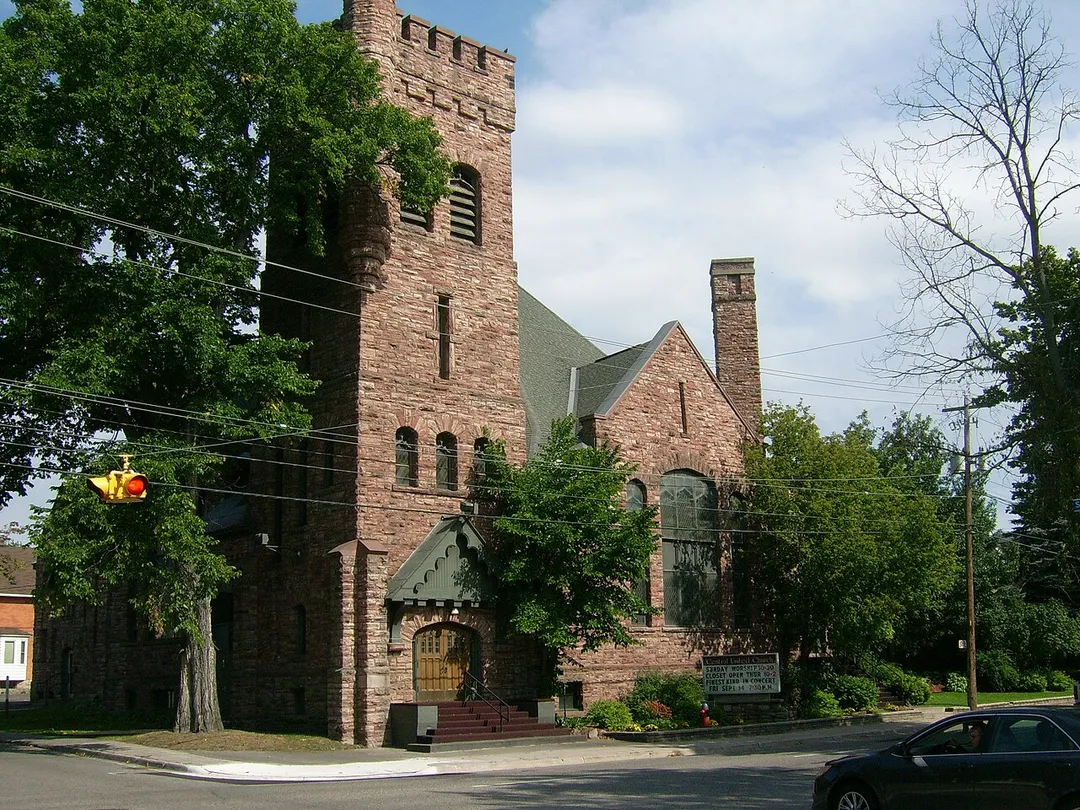 Central United Church southwest corner, Sault Ste. Marie, Ontario.