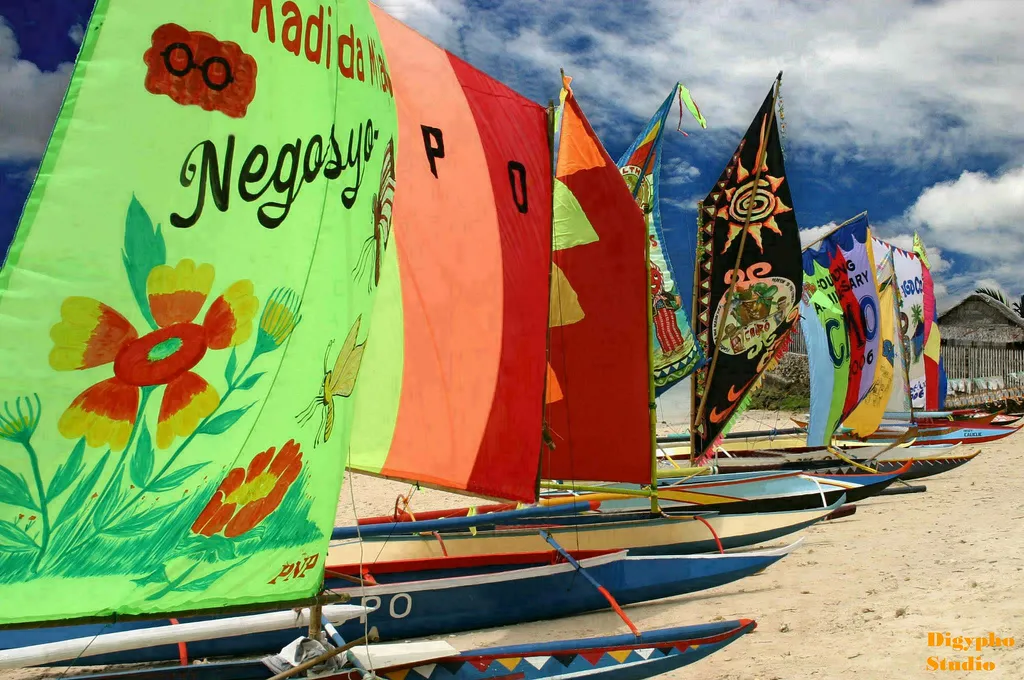 Vinta boats in Bigiw, Samal Island. Photo By Paul David Lewin: Digypho Studio Philippines