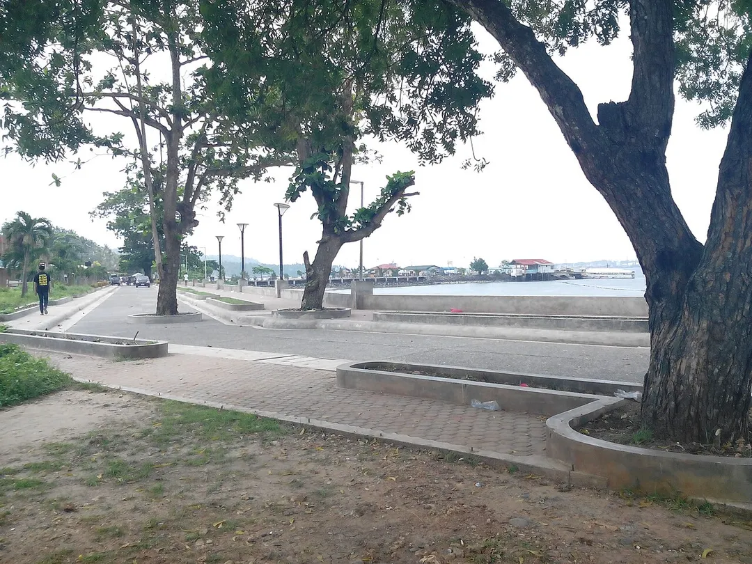 Baywalk in Babak District, Samal Island Garden City, Philippiness