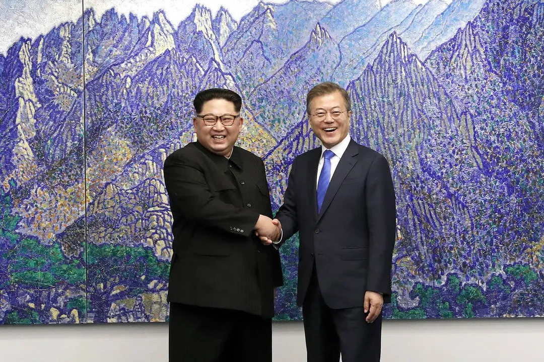 ​金正恩与文在寅在正式会谈前合影