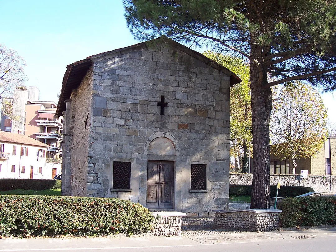 Borgomanero - San Leonardo church

Source photographed by myself
Photographer Pier Luigi Mora
Date 20 November 2005
Camera Data

Camera Kodak CX6330 zoom digital camera