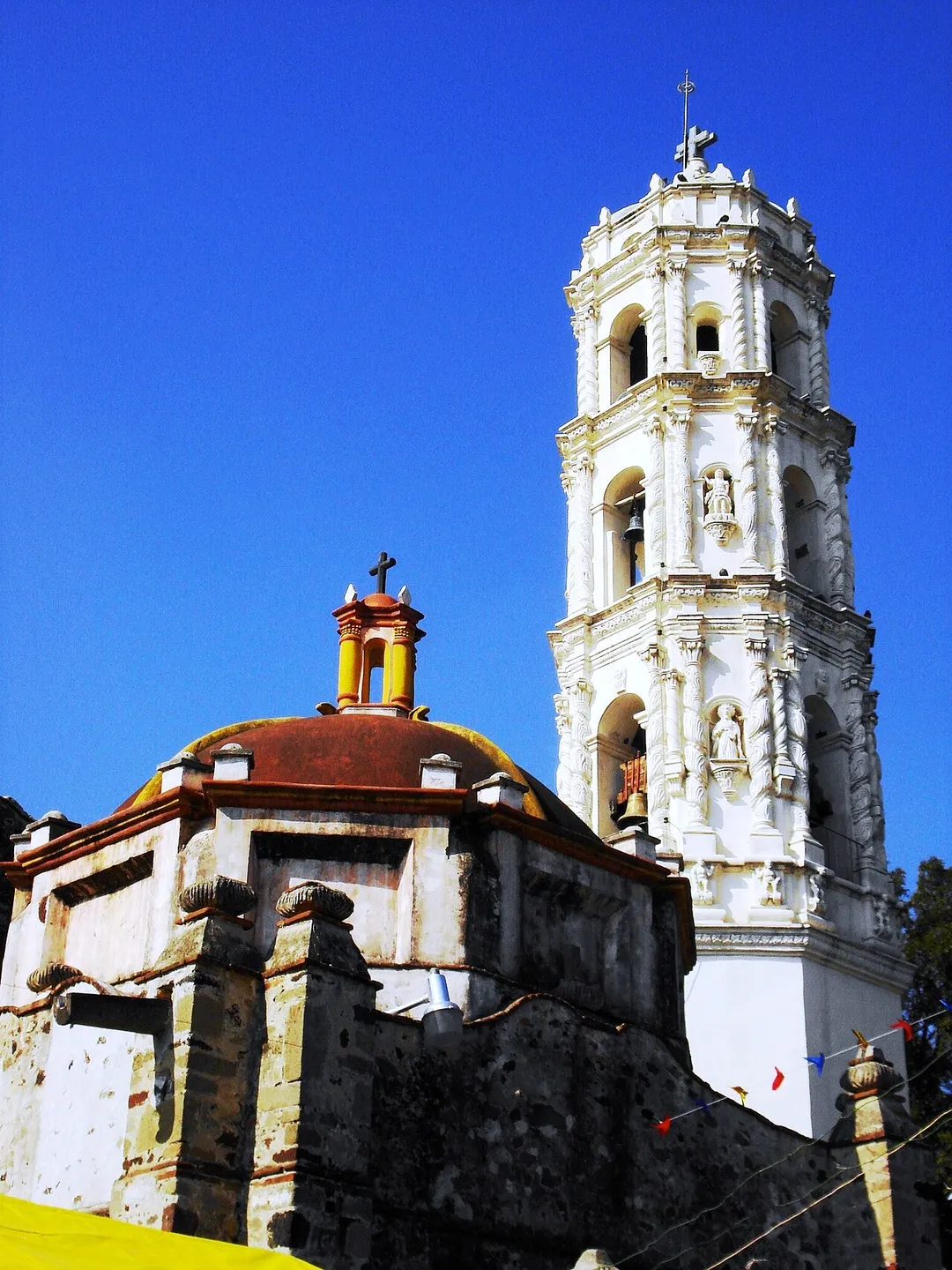 This is a photo of a monument in Mexico, identified by ID