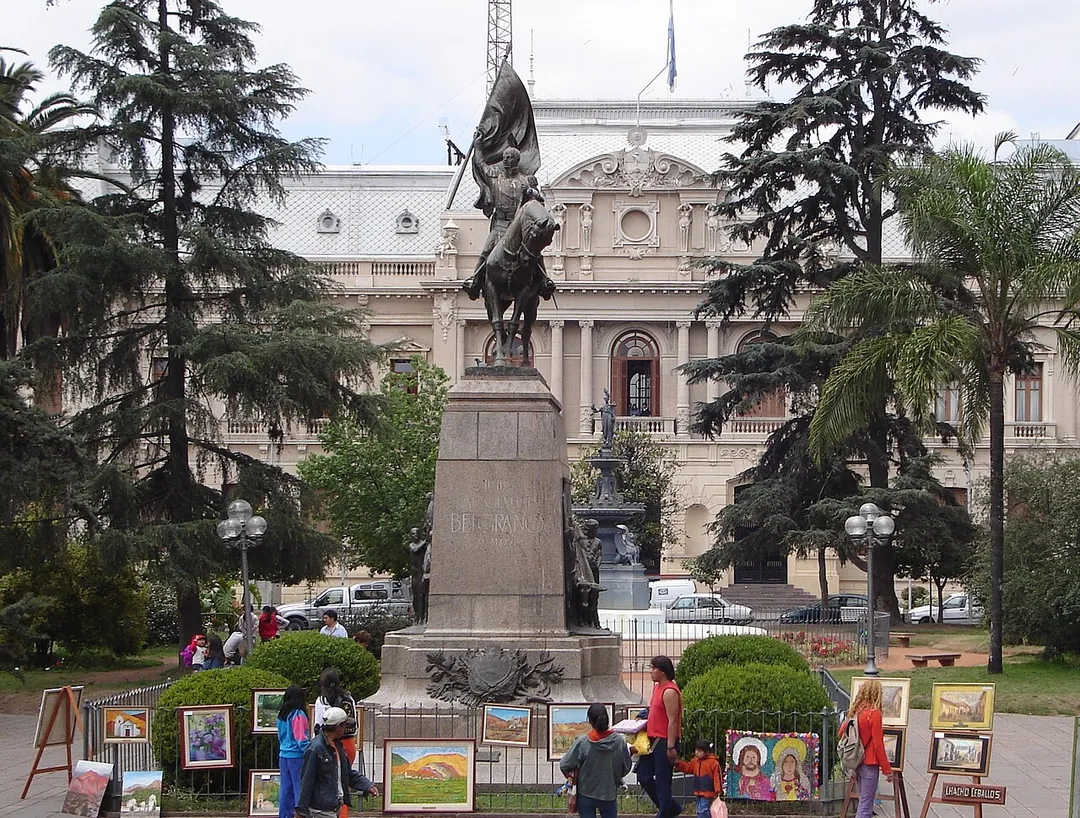 Plaza Belgrano. Plaza Principal de la Ciudad