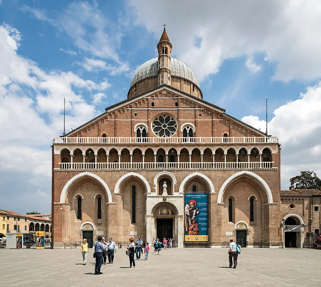 Basilica of Saint Anthony of Padua - Facade and main entrance.