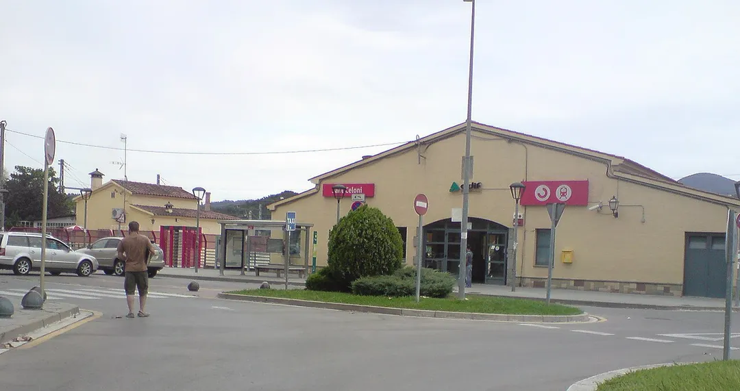 Fachada de la estación